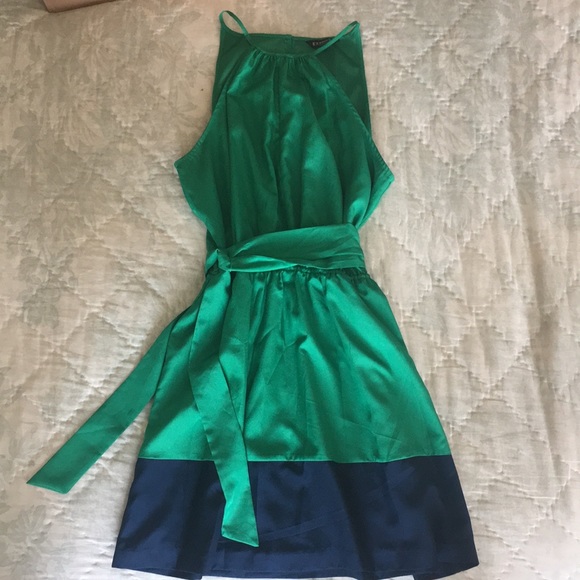 Mini dress - Picture 1 of 1